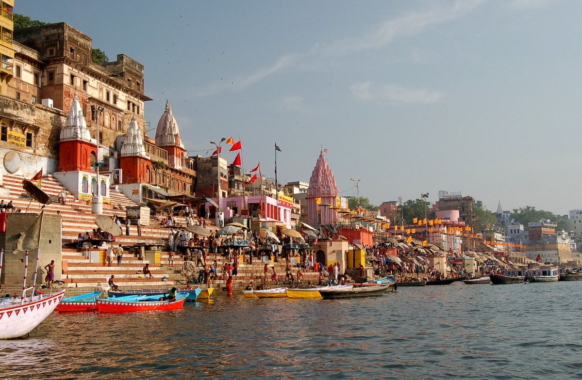 Walk along Varanasi ghats