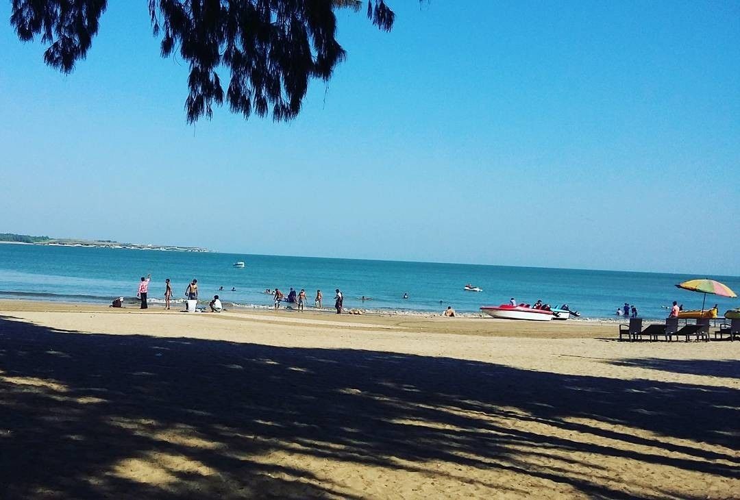Relax at Nagoa Beach