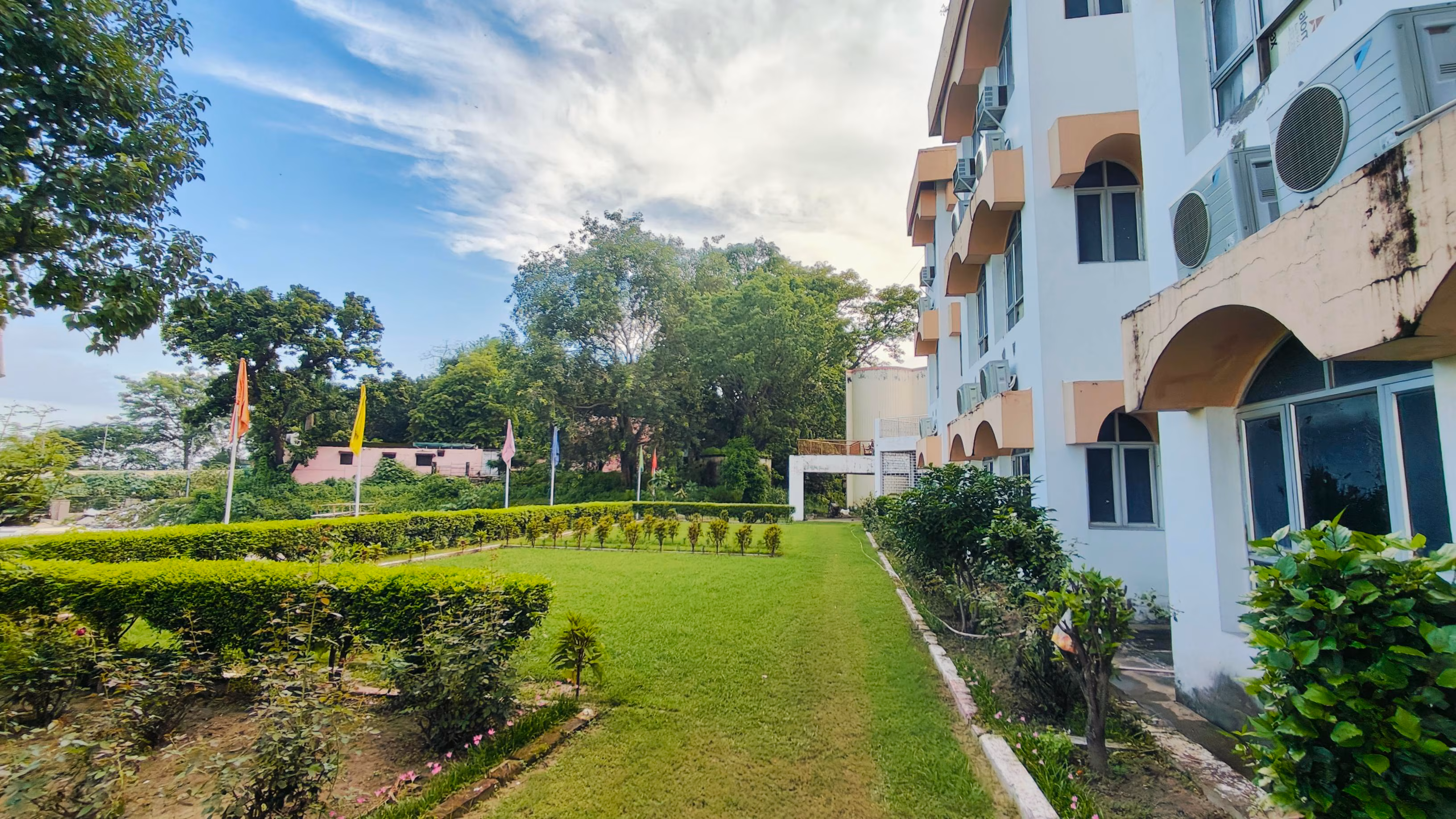 Hotel Alaknanda