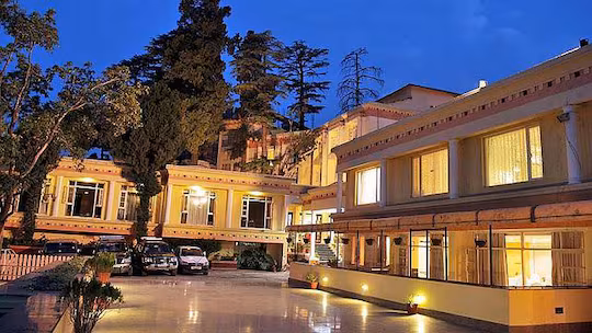Hotel Royal Orchid Fort Resort