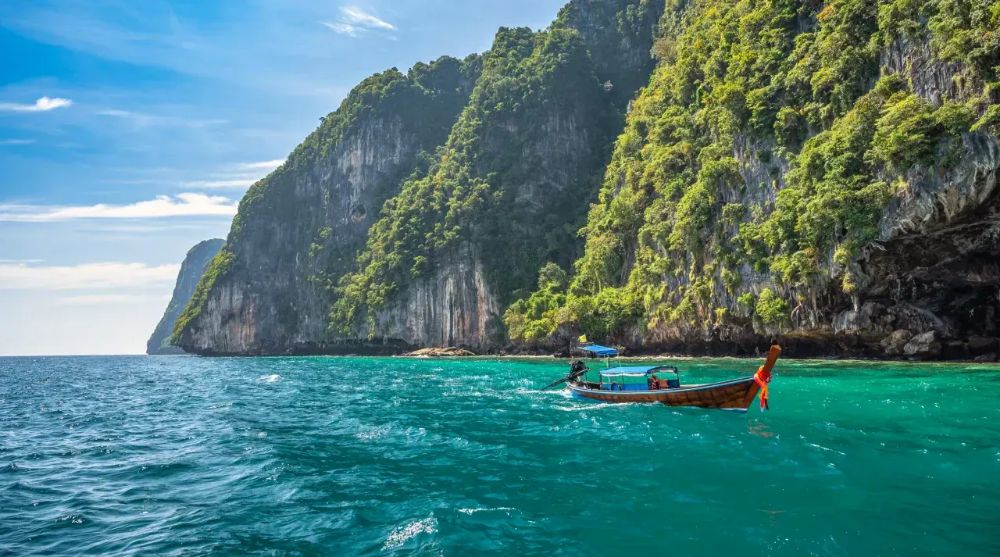 Phuket City Tour