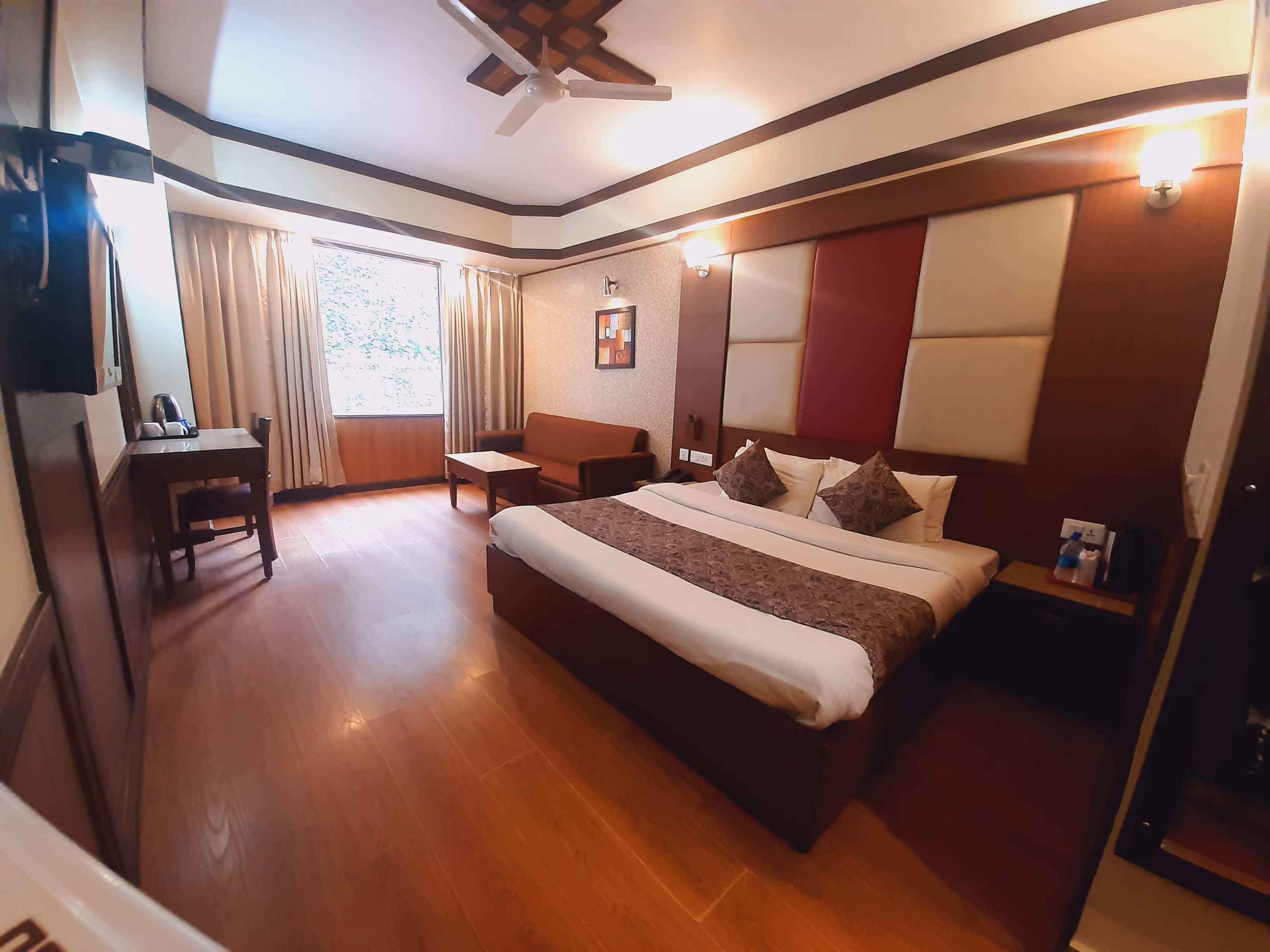 Hotel Vishnu Palace