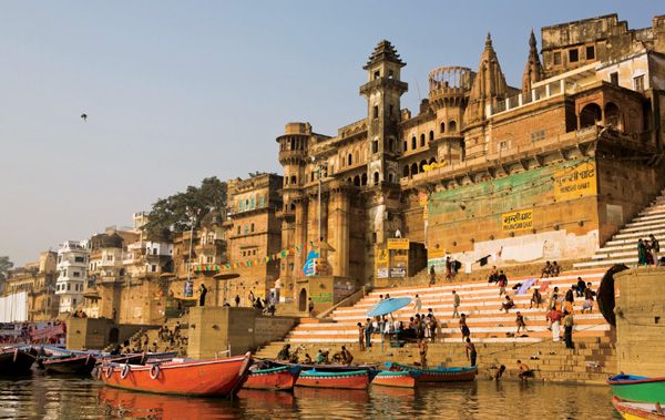 Explore Ayodhya ghats & temples