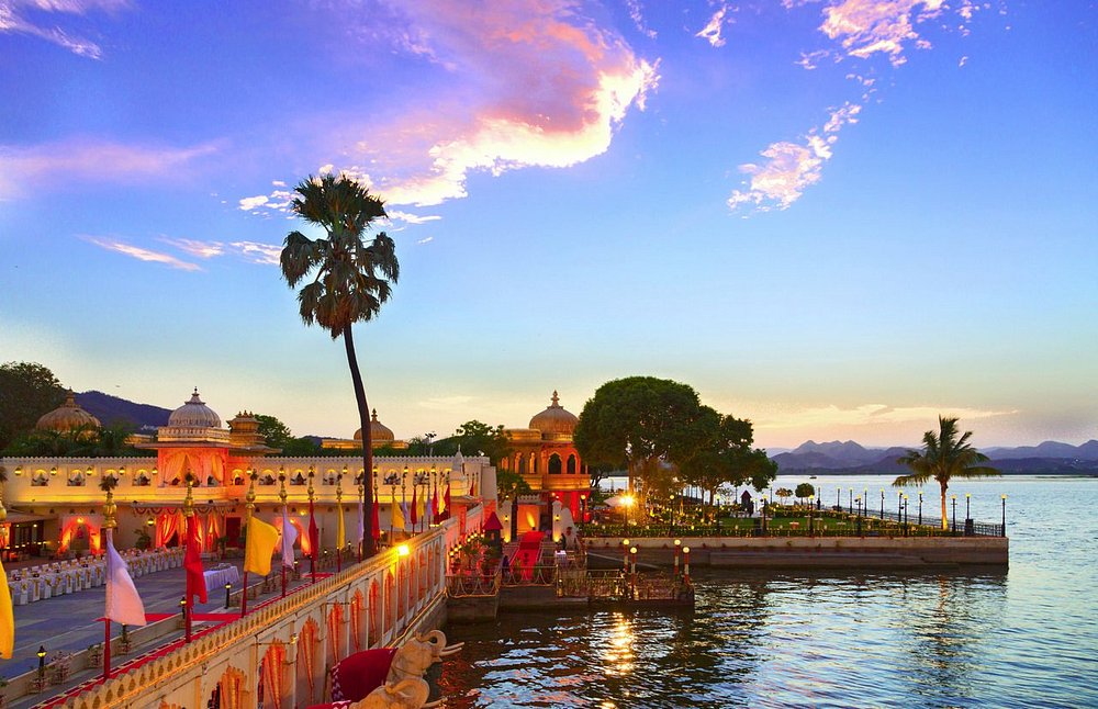 Jag Mandir – Beautiful island palace
