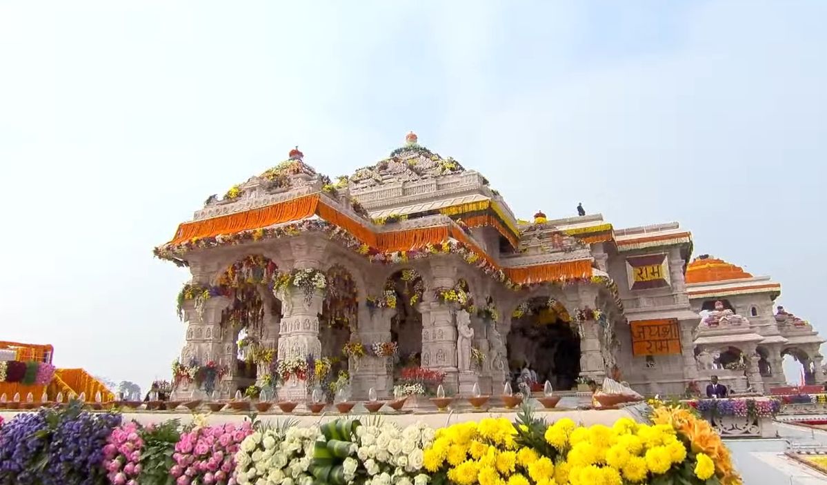 Temple darshan (Kashi Vishwanath & Ram Mandir)