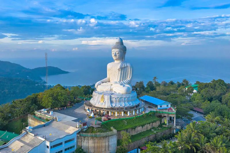 Big Buddha Temple (Wat Phra Yai)