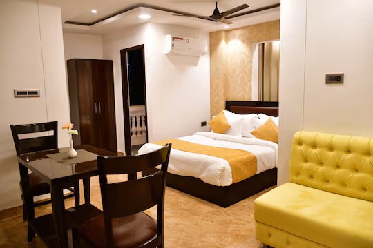 hotel grand lotus