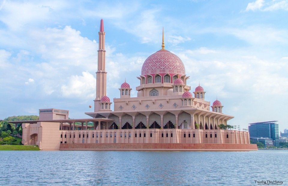 Putrajaya Lake
