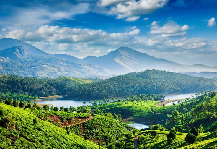 Kerala Romantic Escape | Hills, Backwaters & Beaches