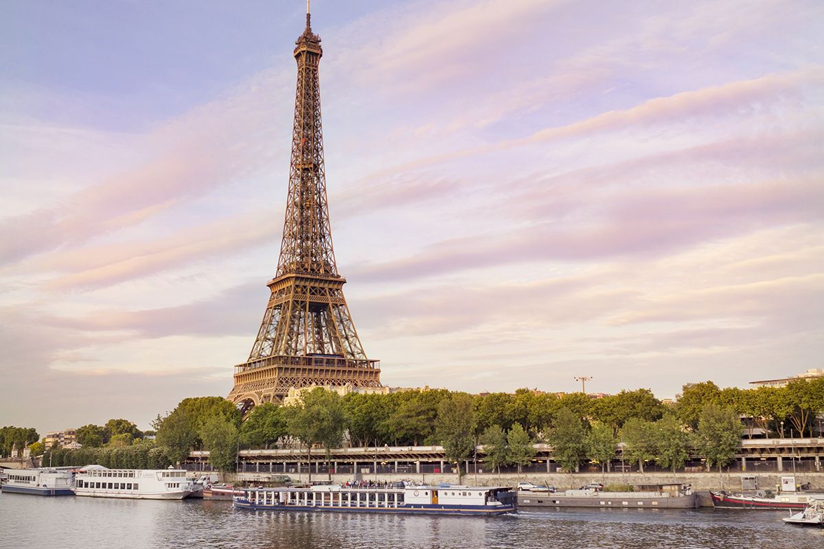 Eiffel Tower Area